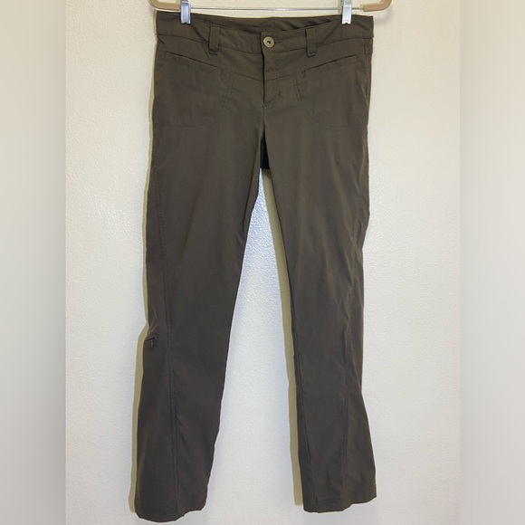 Athleta Pants - Athleta - Women's Straight Leg Utility Cargo Nylon Pants Jean - size 8